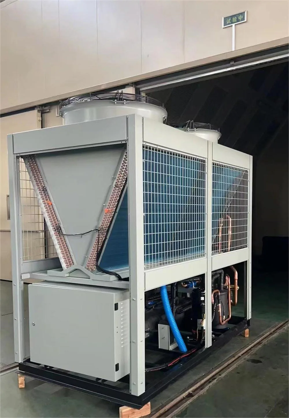 Hisurp Sunroom Air Conditioner in the testing lab.